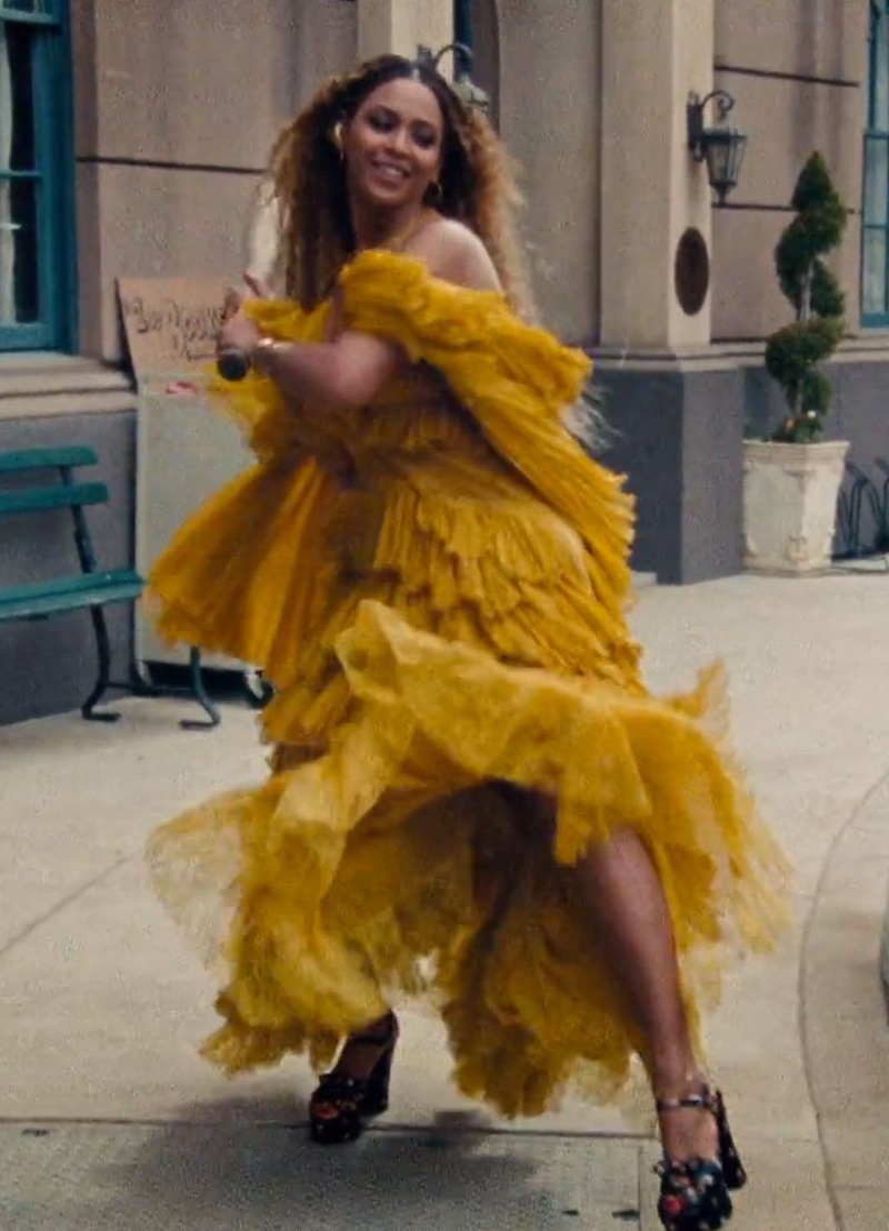 اطلالات بيونسيه في Lemonade الأكثر تميزاً حتى الآن!